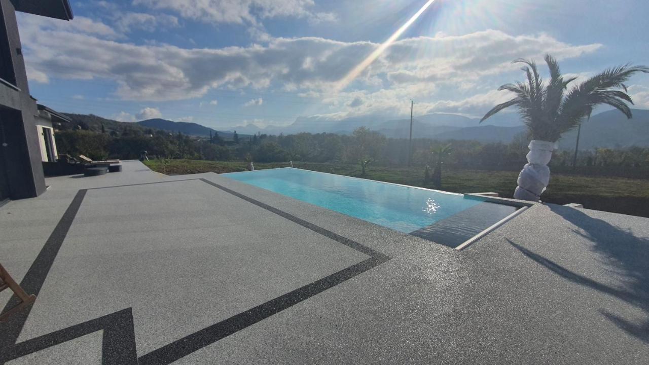 Studio Independant Vue Magnifique Et Au Calme Crest Bagian luar foto